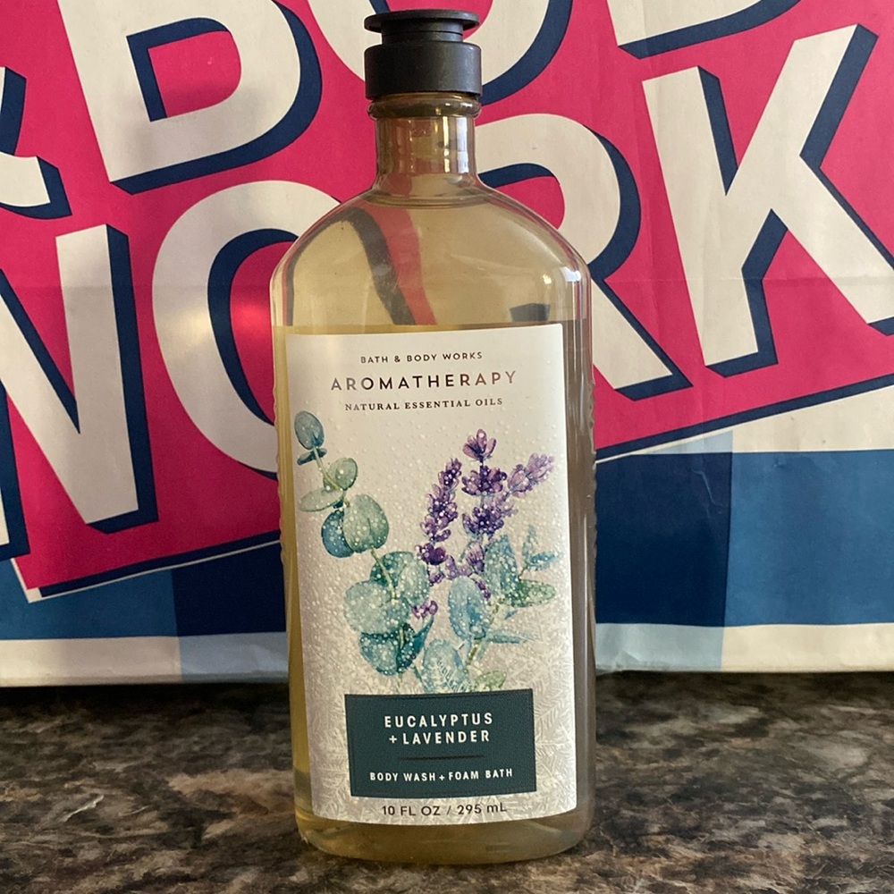 Bath & Body Works aromatherapy Eucalyptus + Lavender